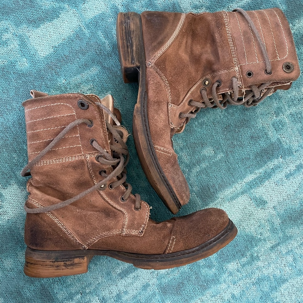 BedStu Suede Boots